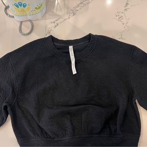 Lululemon cropped sweatshirt size 6 black